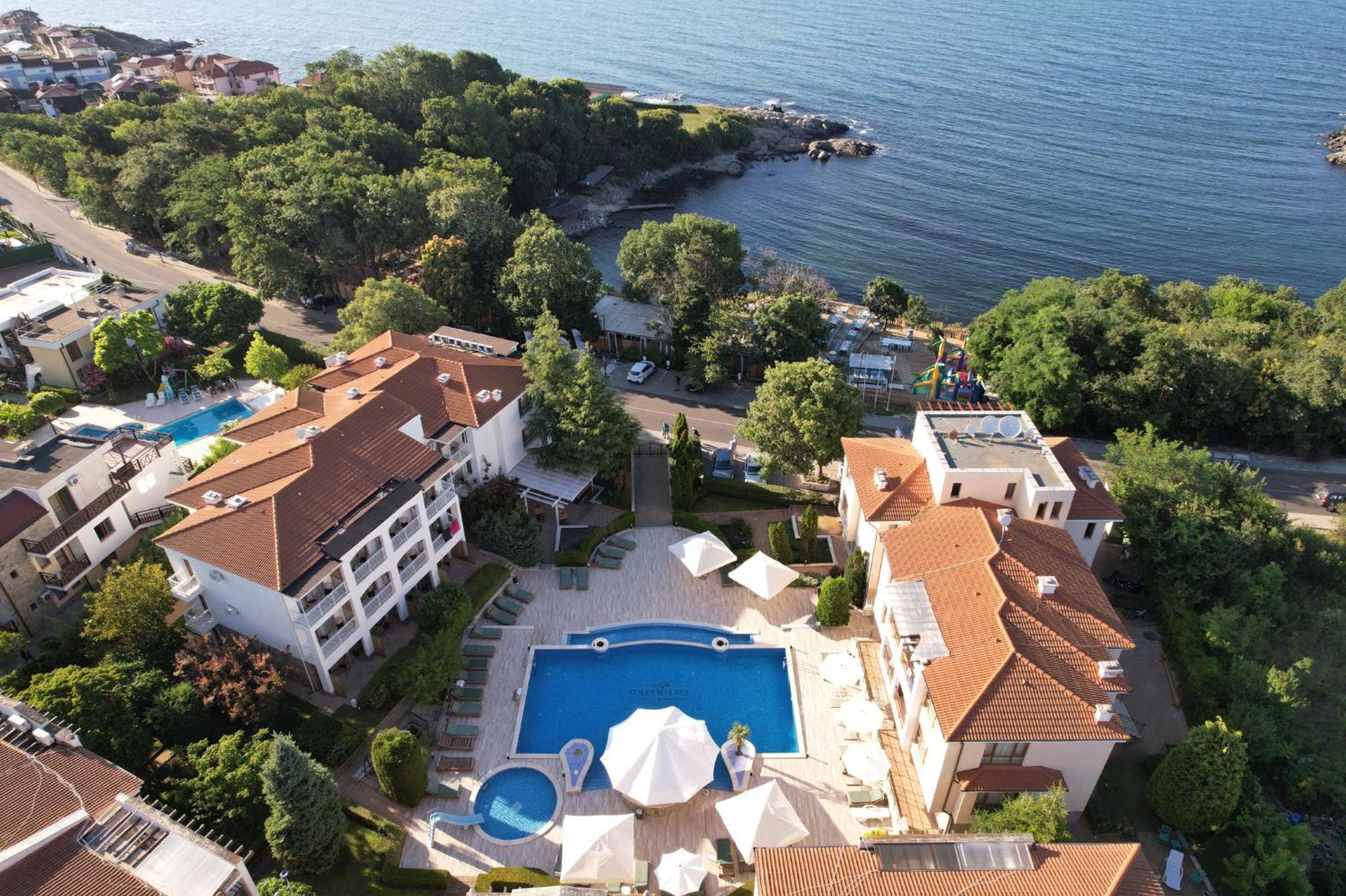 Paradise Bay Hotel